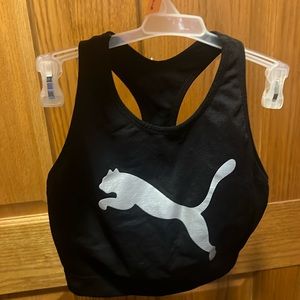 Women’s puma, medium spandex, nylon sports bra never worn no tags